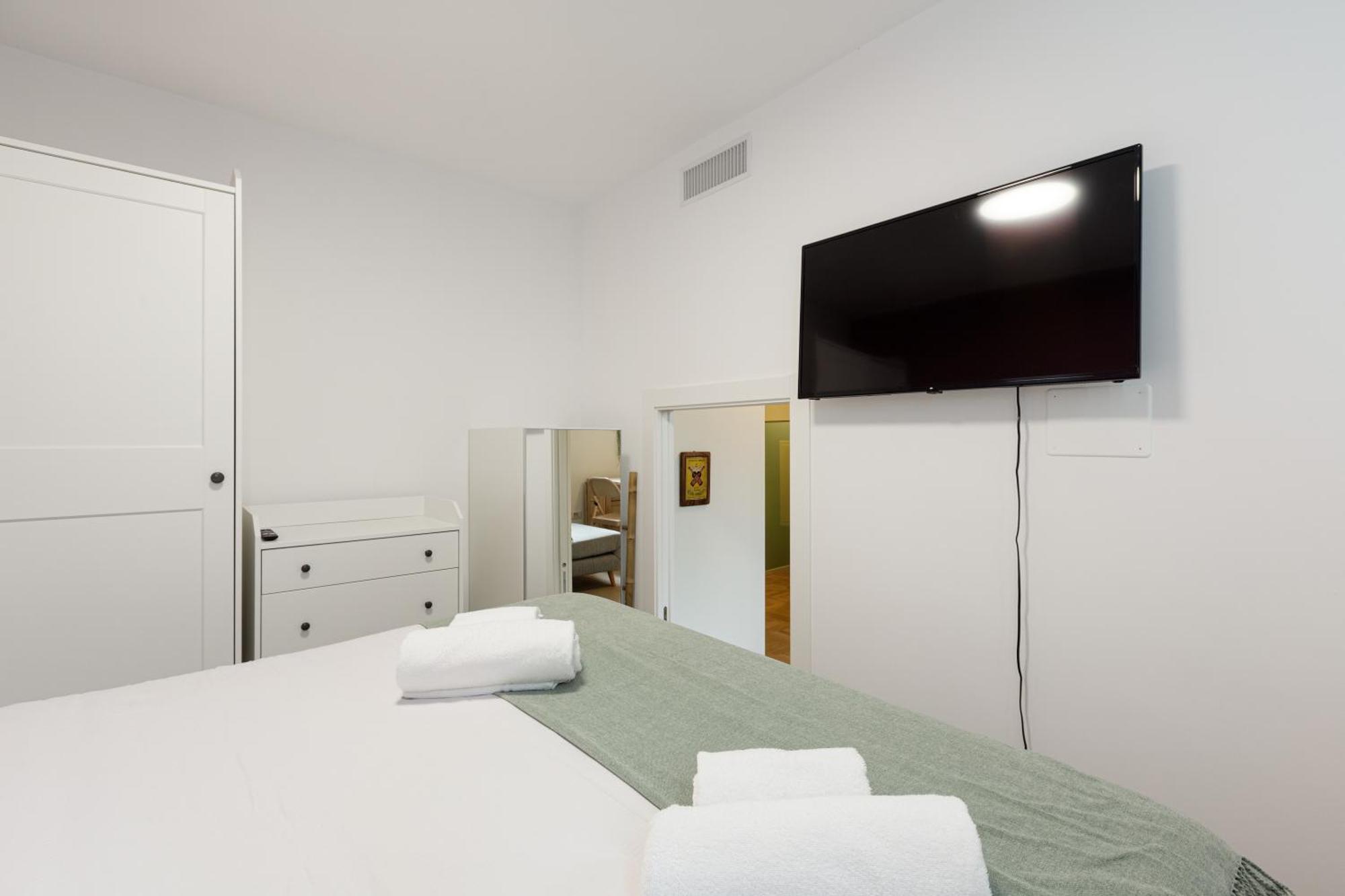 Insubria Park - Pastel Color Apartment! ميلان المظهر الخارجي الصورة